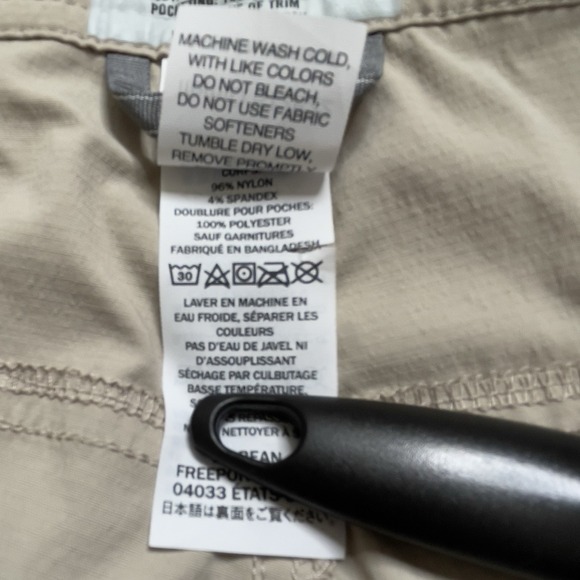 LL Bean Tropicwear Khaki Cargo Shorts Mens XL 512822 - Picture 12 of 12